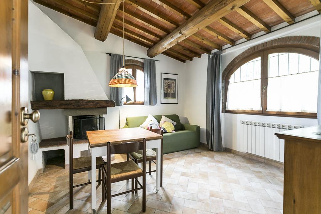 Rocca Palazzaccio Hotel Tavarnuzze Esterno foto